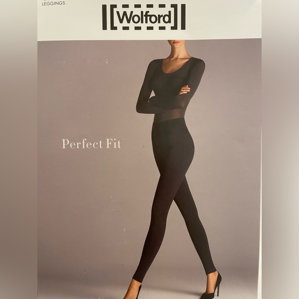 Wolford “ perfect fit leggings”. Midnight size large, new in the box.